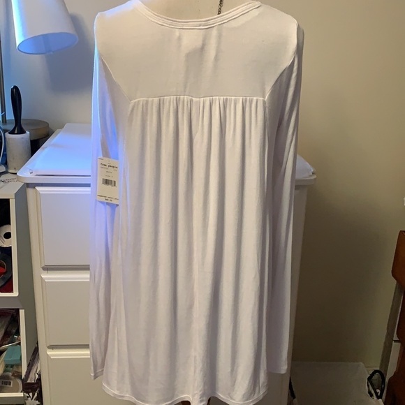 Free People white scoop neck long sleeve ribbed swing tunic length top, small - Picture 9 of 12